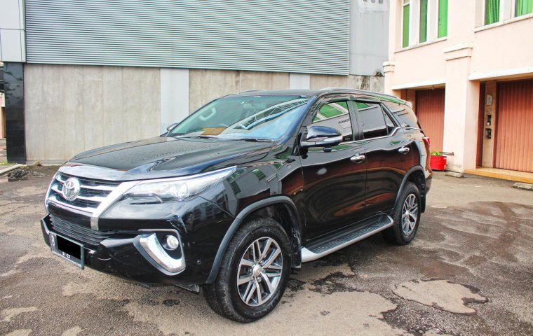 Jual cepat mobil Toyota Fortuner VRZ 2016 di DKI Jakarta