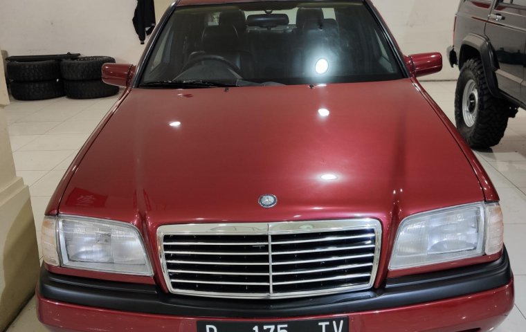 Dijual mobil Mercedes-Benz C-Class C200 1995 harga murah, DKI Jakarta