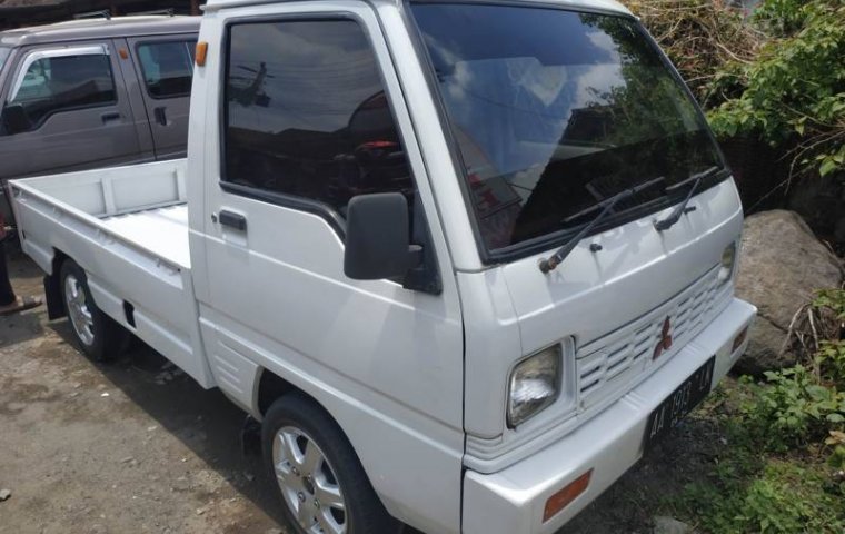 Mobil Mitsubishi JETSTAR Pick Up Manual 1990 dijual, Jawa Tengah