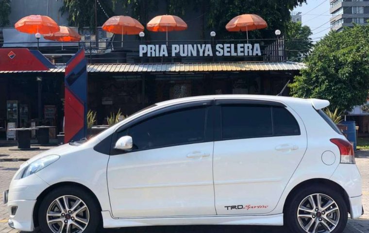 Toyota Yaris 2011 Jawa Tengah dijual dengan harga termurah