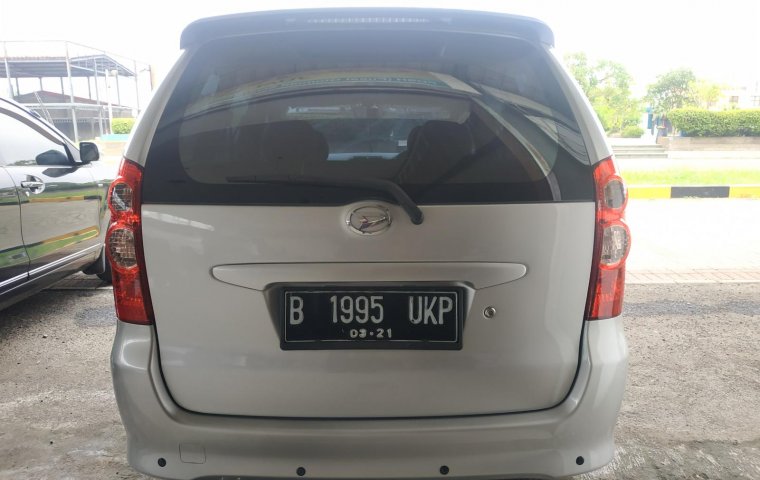 Jual mobil Daihatsu Xenia Xi MT 2011 terawat di Jawa Barat 