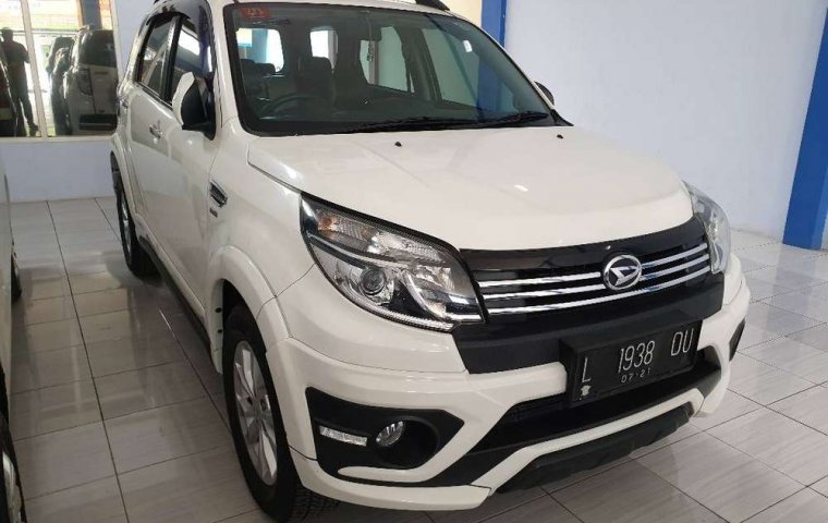 Jual Daihatsu Terios R 2016 harga murah di Jawa Timur