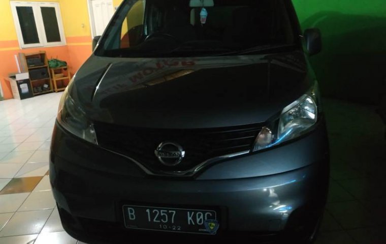 Jual mobil Nissan Evalia XV 2012 dengan harga terjangkau di DIY Yogyakarta
