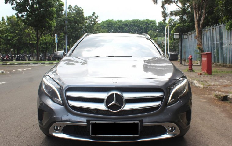 Jual Cepat Mobil Mercedes-Benz GLA 200 URBAN GREY 2015 di DKI Jakarta