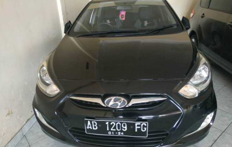 Jual mobil Hyundai Grand Avega 1.4 NA 2012 dengan harga murah di DIY Yogyakarta