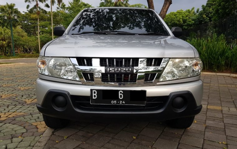 Mobil bekas Isuzu Panther LM SMART MT 2009 dijual, Banten