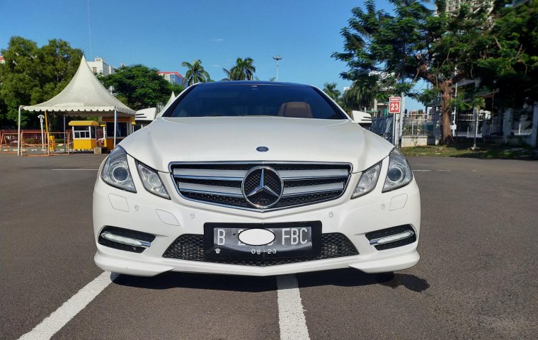 Jual Cepat Mobil Mercedes-Benz E-Class E250 2012 Coupe di DKI Jakarta