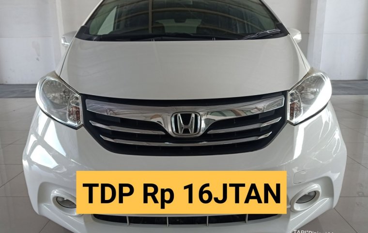 Jual Cepat Mobil Honda Freed SD 2014 di Bekasi