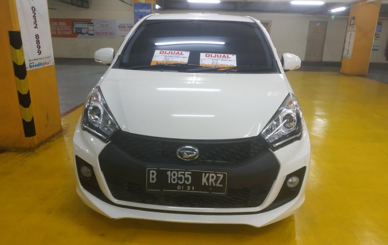 Jual cepat mobil Daihatsu Sirion D FMC DELUXE 2015 di DKI Jakarta