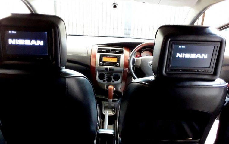 Jual mobil Nissan Grand Livina Ultimate AT 1.5 2012 bekas di DKI Jakarta 