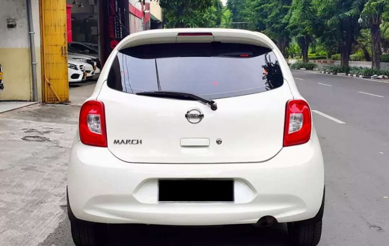 Dijual mobil bekas Nissan March 1.2 Automatic, Jawa Timur 