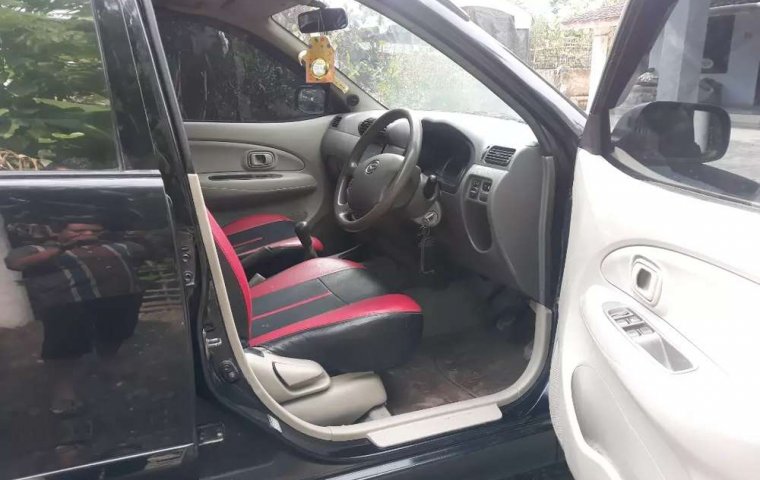 Jawa Timur, jual mobil Daihatsu Xenia Xi DELUXE 2010 dengan harga terjangkau