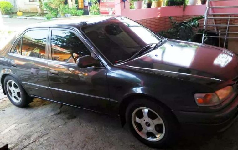 Jawa Timur, Toyota Corolla 1.6 1997 kondisi terawat