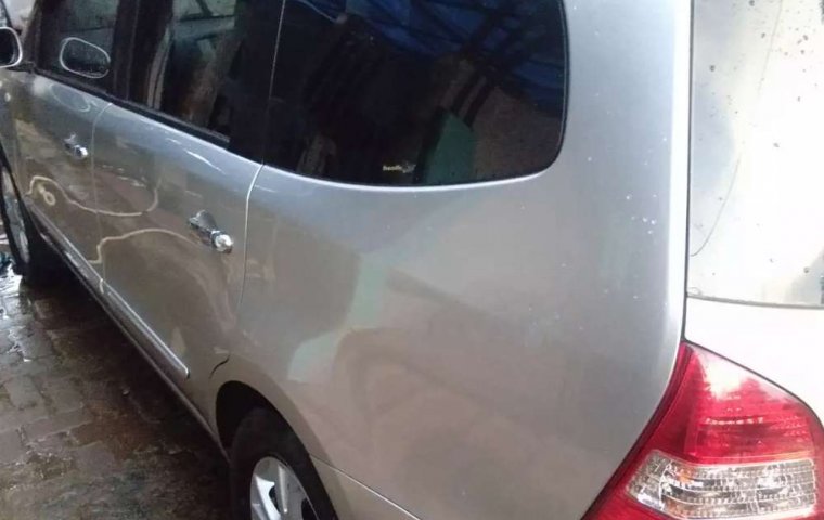 Jual mobil bekas murah Nissan Grand Livina XV 2012 di Jawa Barat