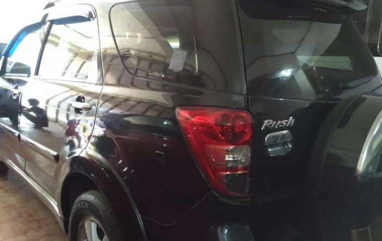 Jual mobil bekas murah Toyota Rush G 2012 di Papua