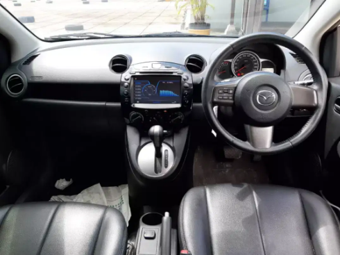 Dijual cepat Mazda 2 R 2013 harga terjangkau di DKI Jakarta