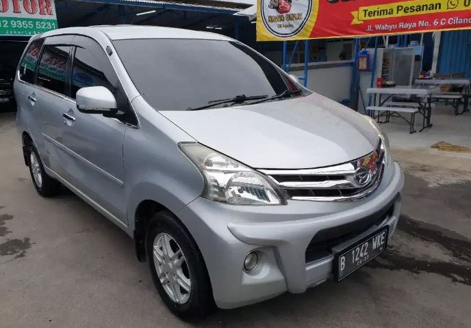 Mobil Daihatsu Xenia R 2013 dijual, DKI Jakarta