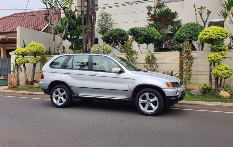 Dijual mobil BMW X5 E53 Facelift 3.0 L6 Automatic 2001 bekas, DKI Jakarta