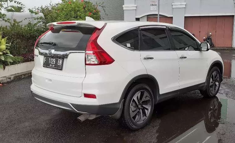 Honda CR-V 2015 Bali dijual dengan harga termurah