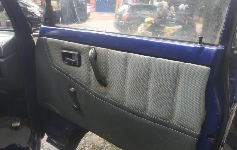 Jual mobil Suzuki Carry Pick Up Futura 1.5 NA 2004 bekas, Jawa Barat