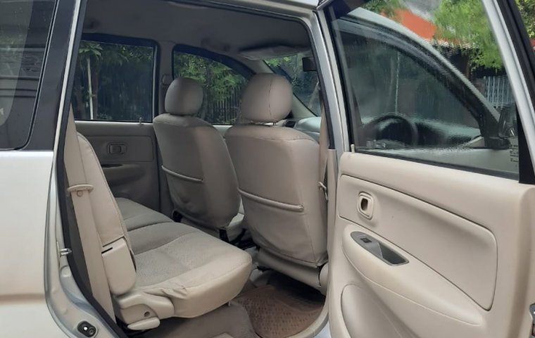 Jawa Timur, Dijual mobil Daihatsu Xenia Xi Deluxe 2011 bekas 