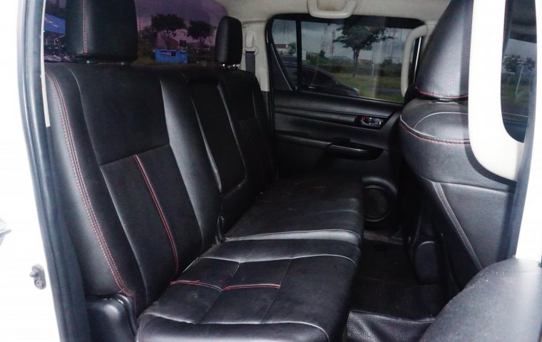 Jual mobil Toyota Hilux G Double Cabin 2015 harga murah di Jawa Timur