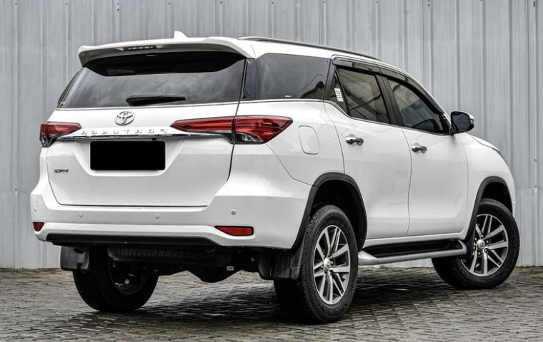 Jual cepat mobil Toyota Fortuner VRZ 2019 di DKI Jakarta