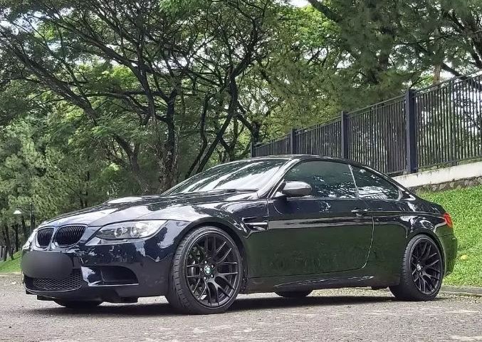 Dijual mobil BMW M3 E92 harga terjangkau di Banten