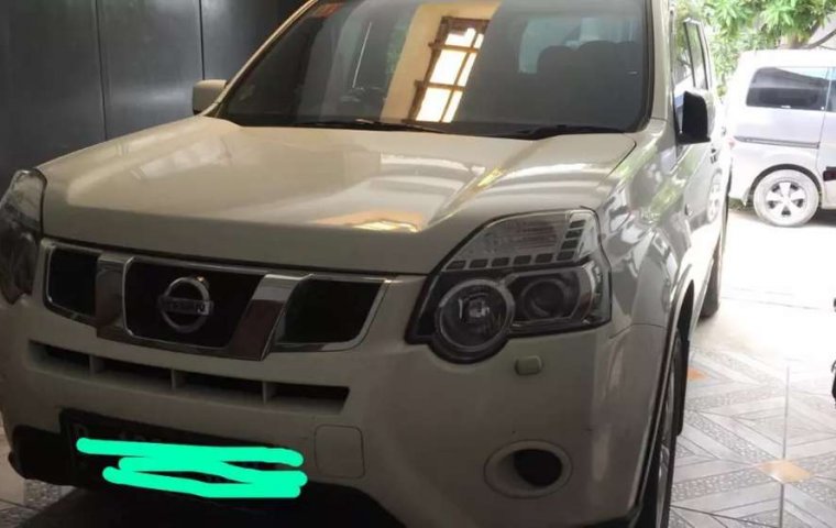 Mobil Nissan X-Trail 2000 dijual, DKI Jakarta