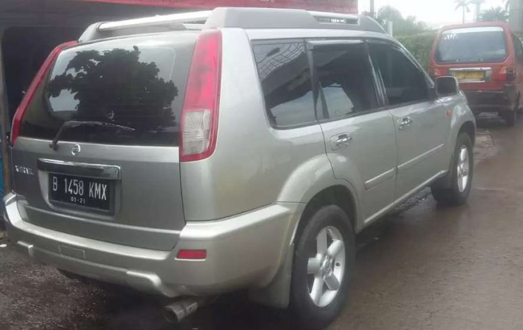 Jual mobil bekas murah Nissan X-Trail 2.5 2003 di Jawa Barat