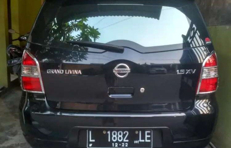 Jual Nissan Grand Livina XV 2009 harga murah di Jawa Timur