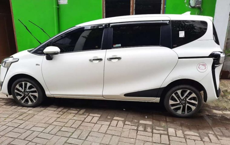 DKI Jakarta, Toyota Sienta V 2019 kondisi terawat