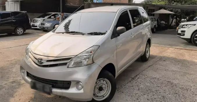 Dijual mobil Daihatsu Xenia M 2012 bekas, DKI Jakarta