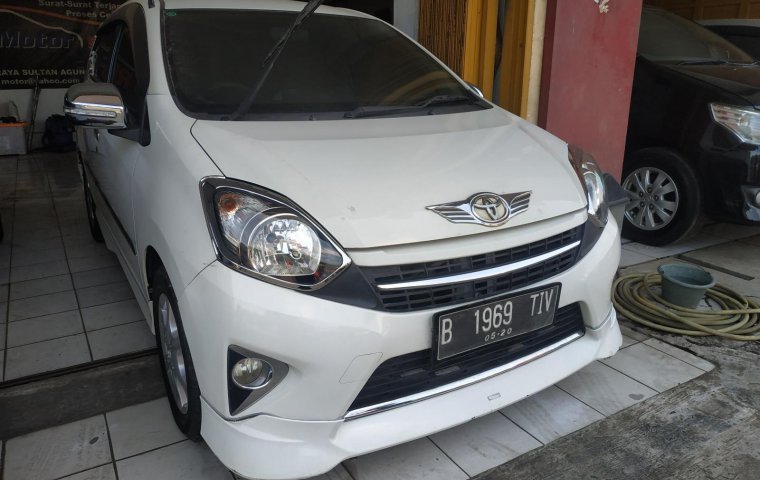Jual Mobil Bekas Toyota Agya TRD Sportivo 2015 Terawat di Bekasi