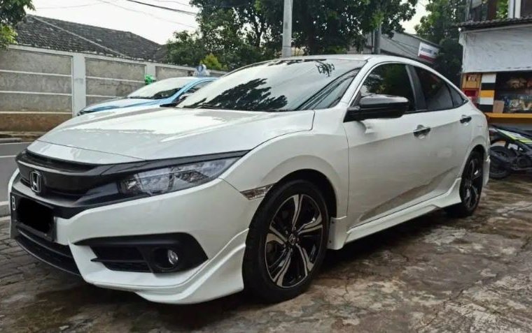 Dijual Cepat Honda Civic Turbo 1.5 Automatic 2017 di DKI Jakarta