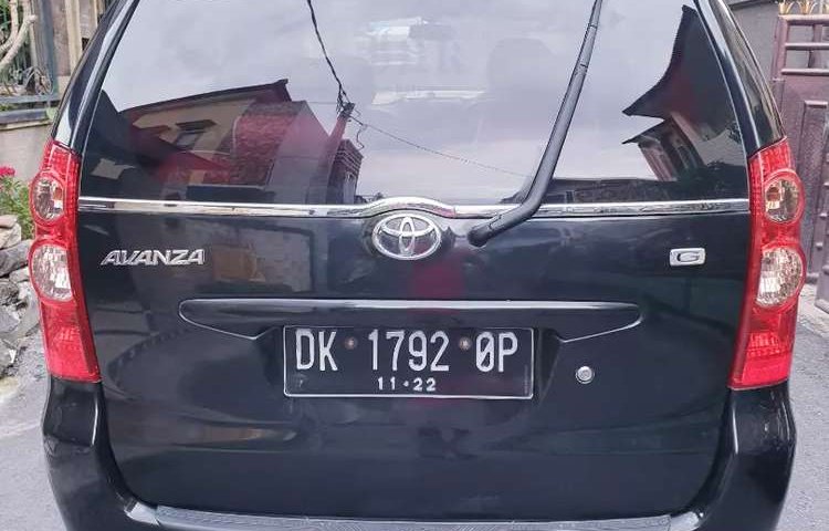 Bali, Toyota Avanza G 2010 kondisi terawat