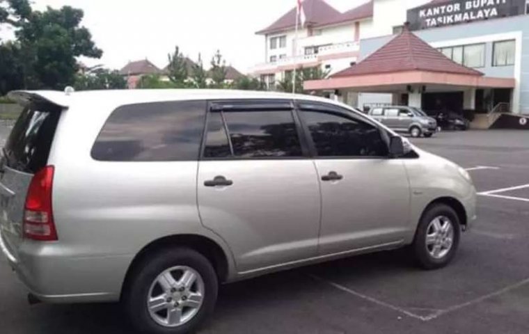 Toyota Kijang Innova 2005 Jawa Barat dijual dengan harga termurah