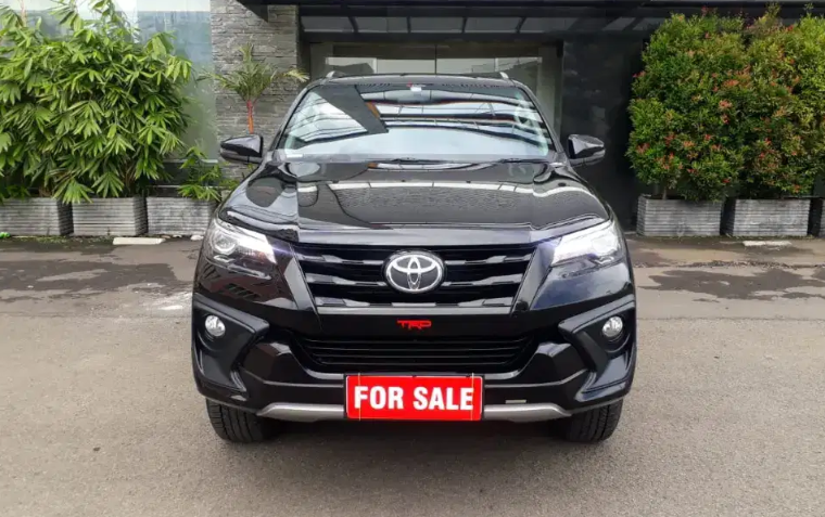 Dijual mobil Toyota Fortuner 2.4 VRZ TRD Diesel AT 2019, DKI Jakarta