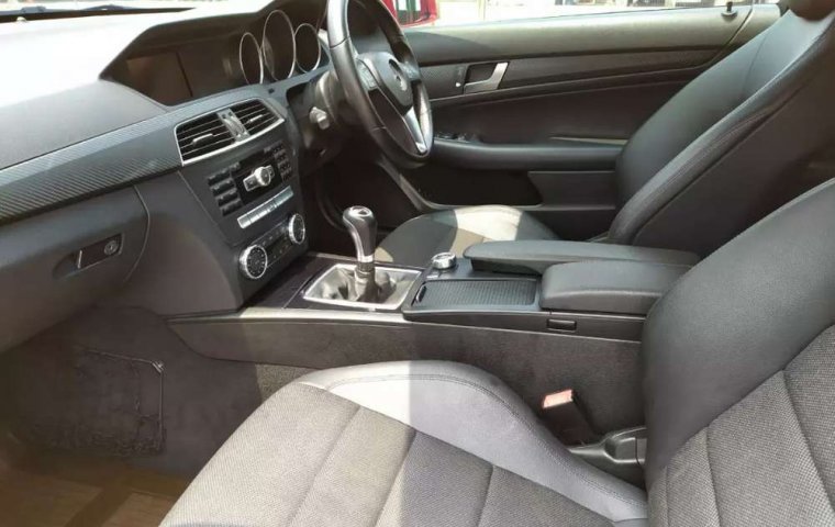 Mobil Mercedes-Benz C-Class 2012 C 180 dijual, Jawa Barat