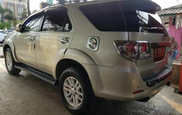 Jual Mobil Bekas Toyota Fortuner G VNT AT 2012 di Bekasi