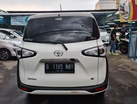 Dijual Cepat Toyota Sienta G 2016 di DKI Jakarta