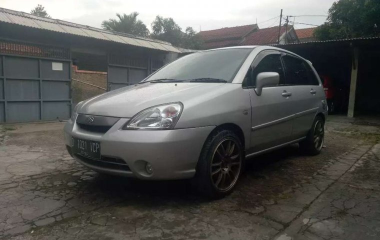 Mobil Suzuki Aerio 2004 terbaik di Jawa Barat