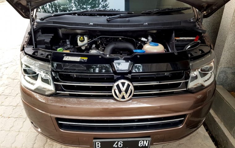 Dijual Mobil Volkswagen Caravelle 2.5 TDi Automatic 2013 Coklat, DKI Jakarta