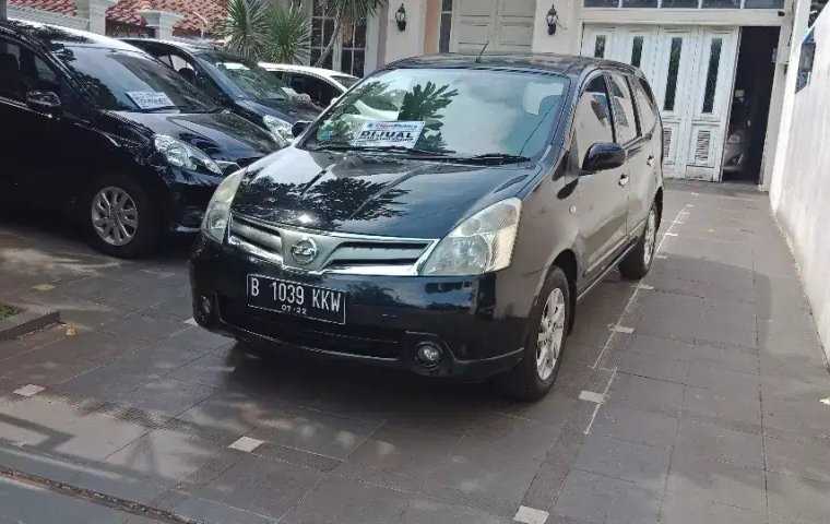 Jual Mobil Nissan Grand Livina XV AT 2017, Bekasi