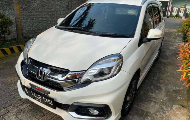 Jual mobil Honda Mobilio RS 2015 bekas, Jawa Timur