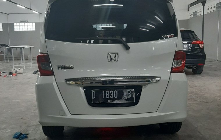 Jual Mobil Bekas Honda Freed PSD 2014 di Jawa Barat