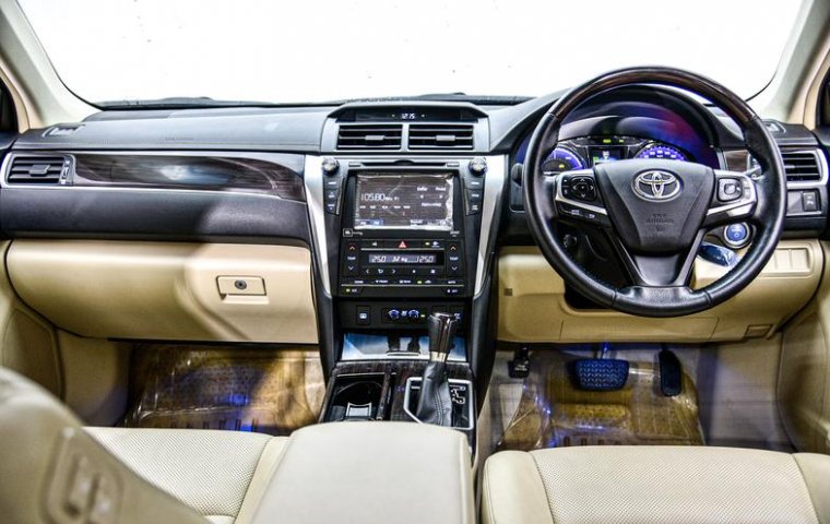 Dijual cepat Toyota Camry 2.5 Hybrid 2017 terbaik, DKI Jakarta