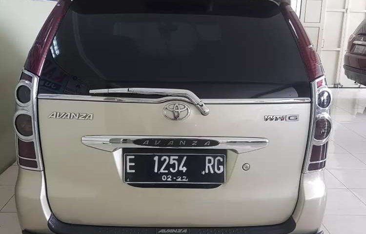 Mobil Toyota Avanza 2005 G terbaik di Jawa Barat