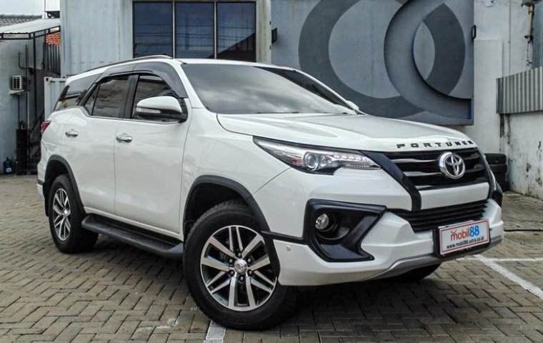 Jual Mobil Toyota Fortuner VRZ 2016 di Jawa Tengah