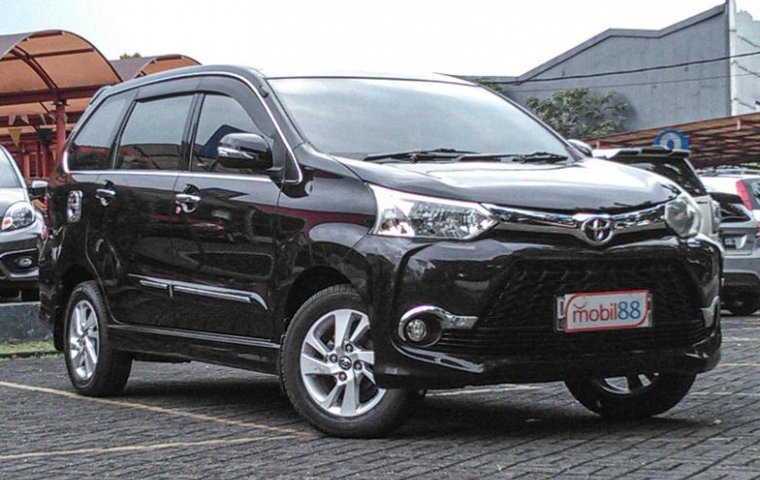 Jual Mobil Bekas Toyota Avanza Veloz 2015 di Jawa Barat